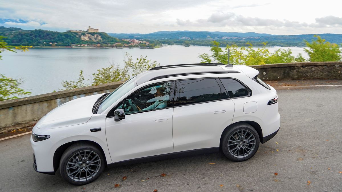 Nejlevnějších 600 koní na trhu i prima slevy: Nová značka to v Česku rozjíždí ve velkém stylu